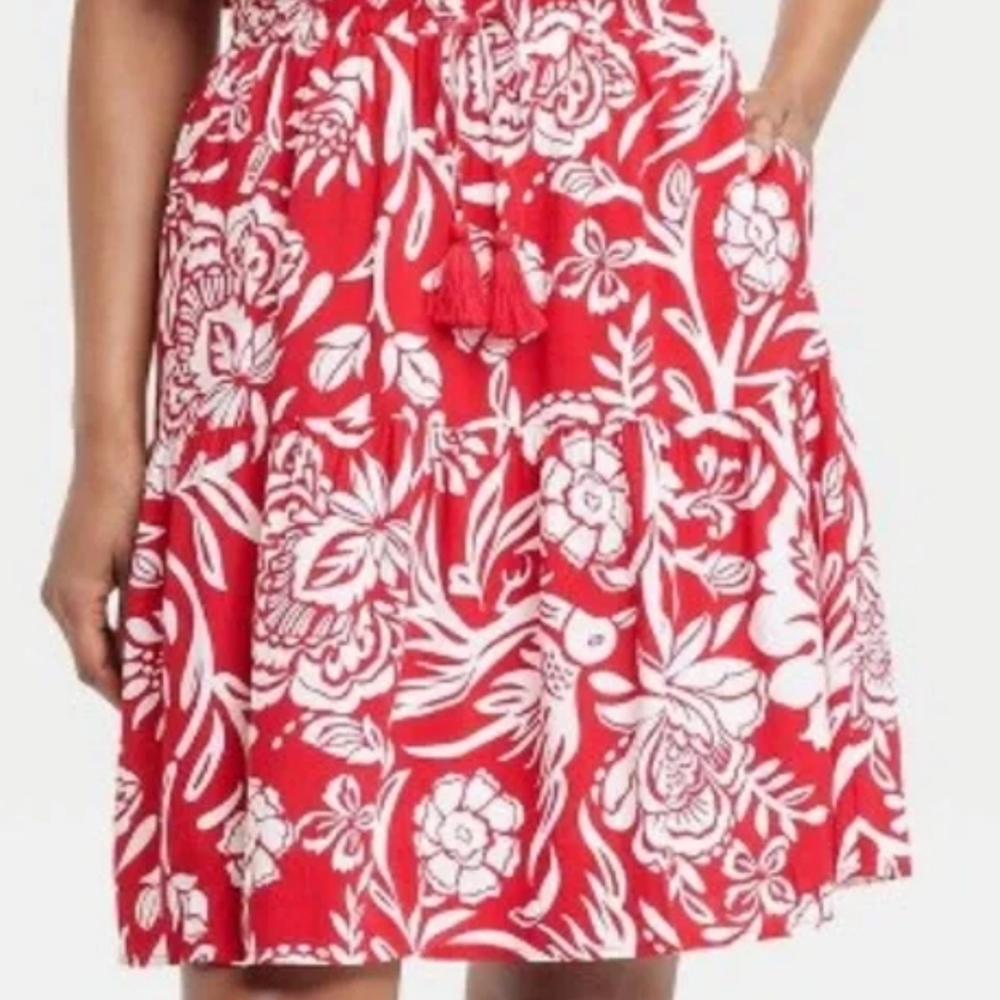 5/$25 Knox Rose Red and White Floral Tiered Skirt